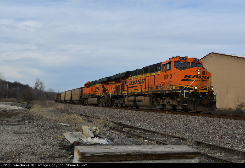 BNSF 6010